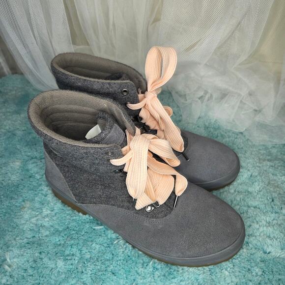 Keds Camp Gray Lace-Up Boots with Pink Laces - Picture 2 of 5
